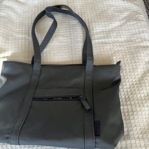 Vera Bradley handbag. Harley used . Gray